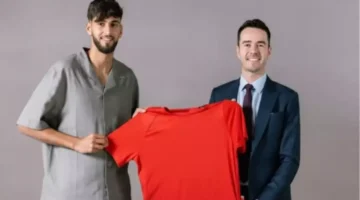 بقرار مفاجئ.. القادسية ينهي إجراءات إعارة كارلوس خيمينيز لنادٍ إسباني ثالث